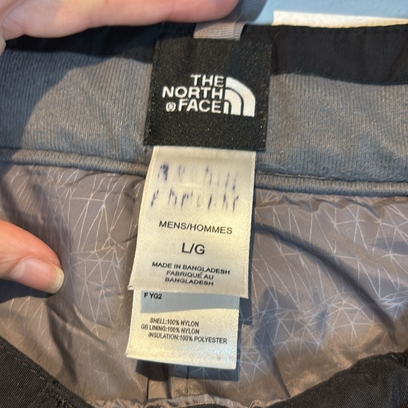 The Northface men’s black snow pants size large - Picture 9 of 15